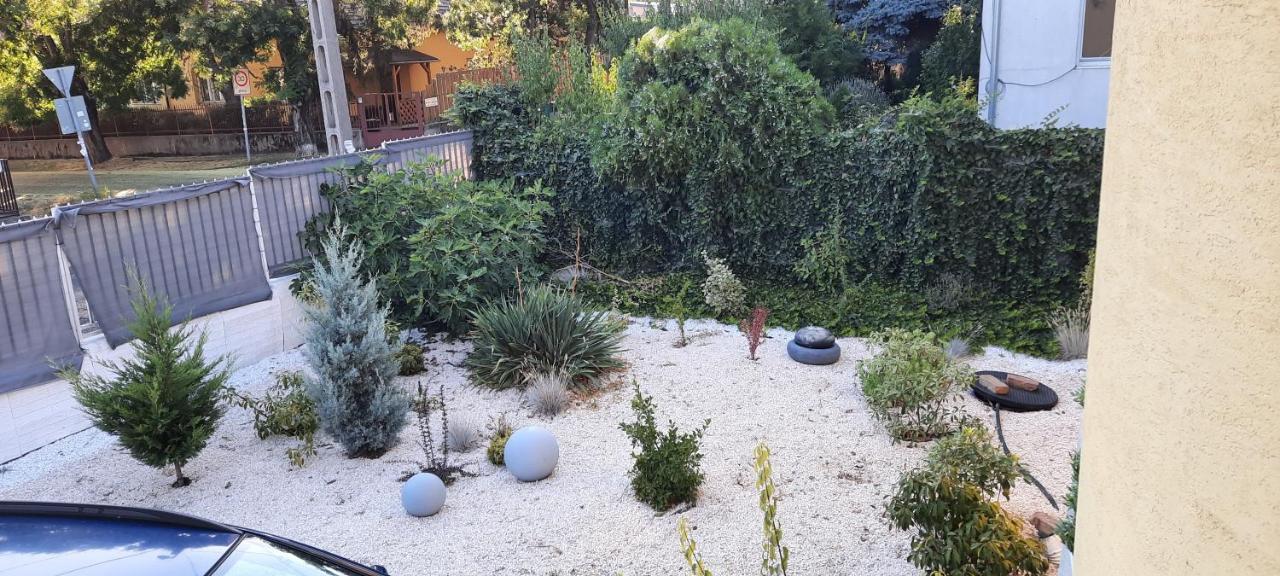 Hi-Bp Garden City Batsanyi Apartment 3 Rooms, Apartment Upstairs Near The City Train With Free Parking Будапешт Екстер'єр фото