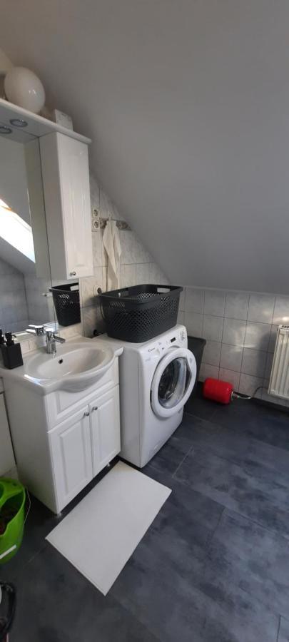Hi-Bp Garden City Batsanyi Apartment 3 Rooms, Apartment Upstairs Near The City Train With Free Parking Будапешт Екстер'єр фото